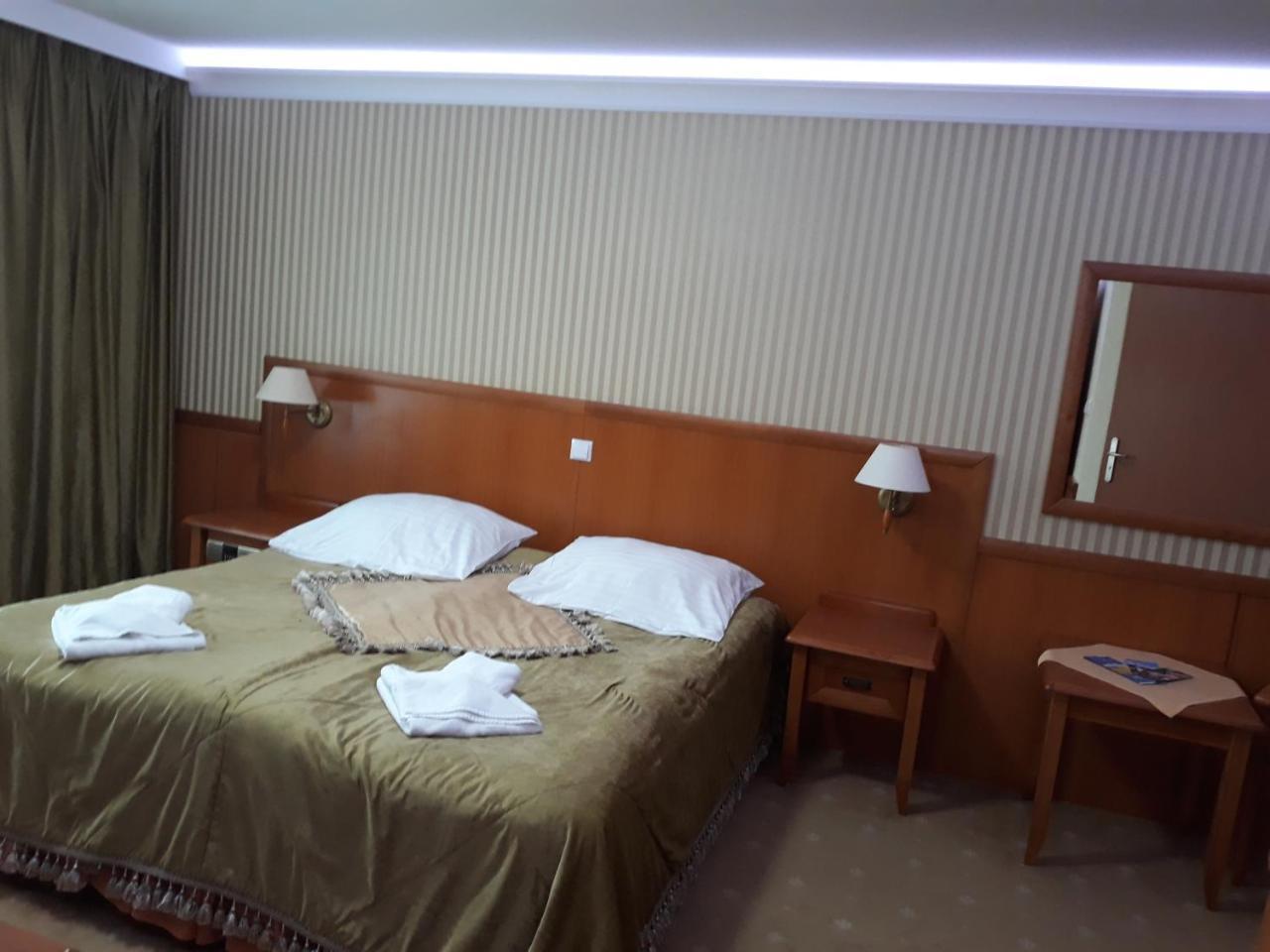 Hotel Imperium Pszczyna Exterior foto